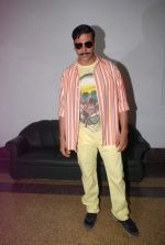 Akshay Kumar on the sets of Dance India Dance to promote Rowdy Rathore in Famous Studio on 10th April 2012 (7).JPG